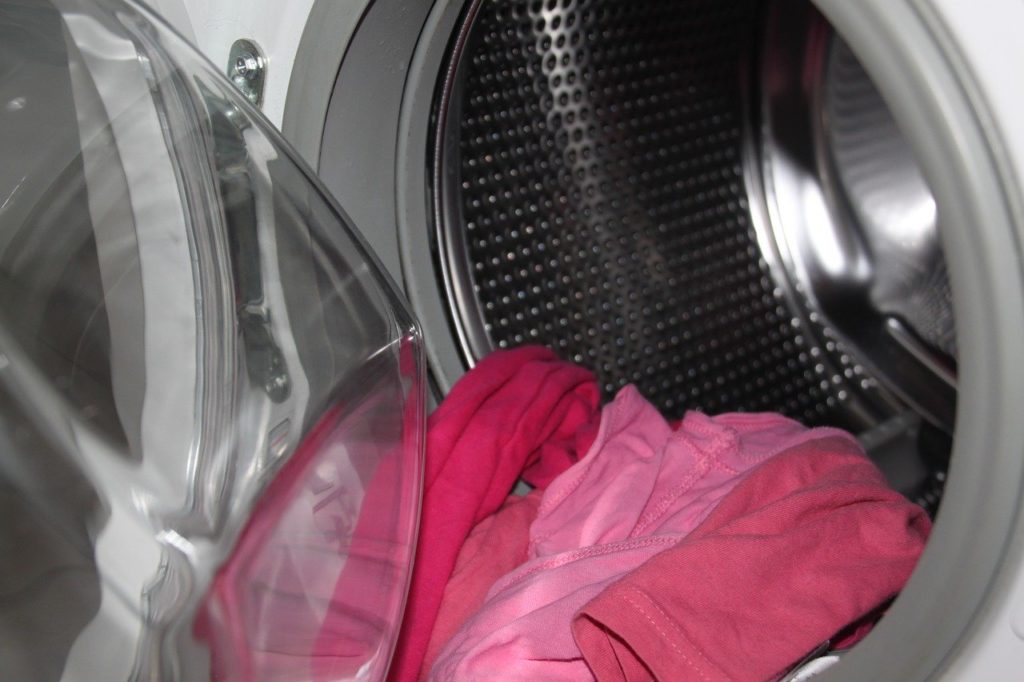 Quais roupas posso lavar na lava-roupa?